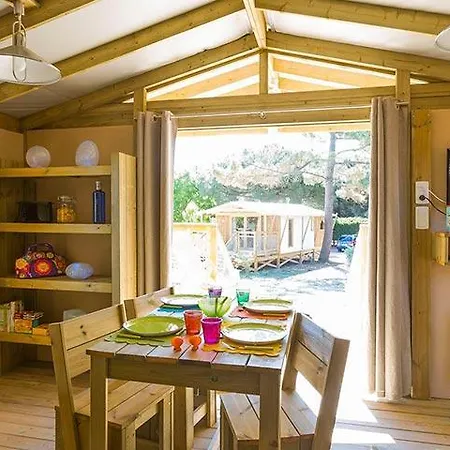 Camping Les Cabanes D'oleron Saint-Georges-d'Oleron