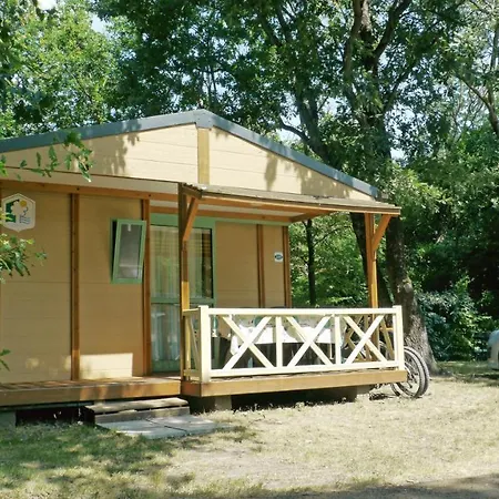 Camping Les Cabanes D'oleron