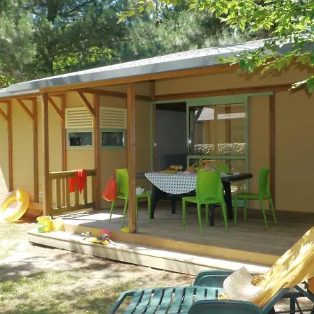 Campsite Camping Les Cabanes D'oleron 4*